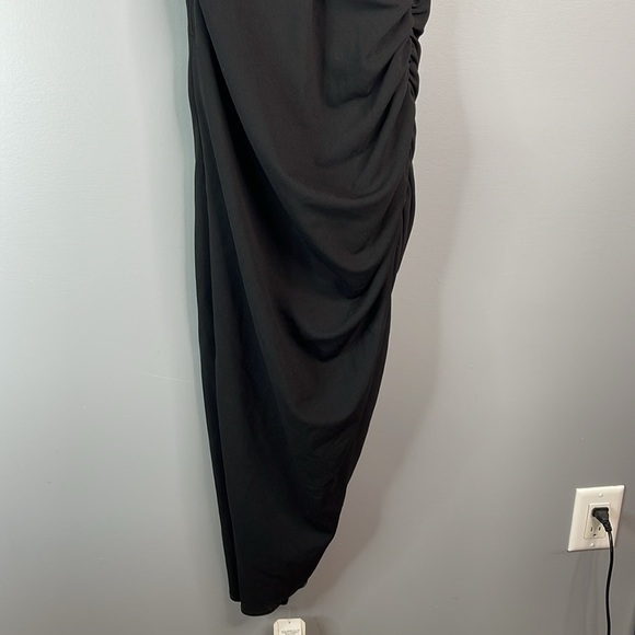 Abercrombie & Fitch NWT Ruched Front Cutout Asymmetrical Midi Dress Black Size M - Picture 5 of 15